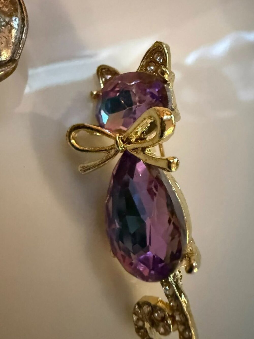 Bundle of Vintage Cat Brooches & Pin - Picture 5 of 5